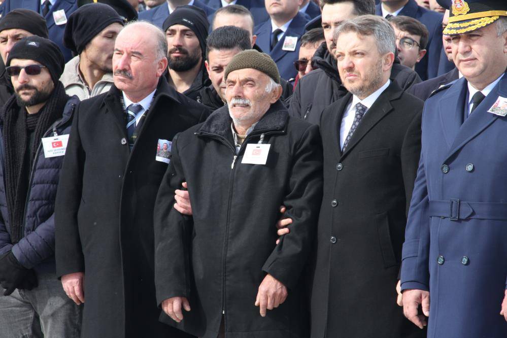 Şehit cenazesine, yüreği yanan babanın sözleri damga vurdu 6